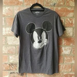 NWOT Mickey Mouse short sleeve t shirt size Medium